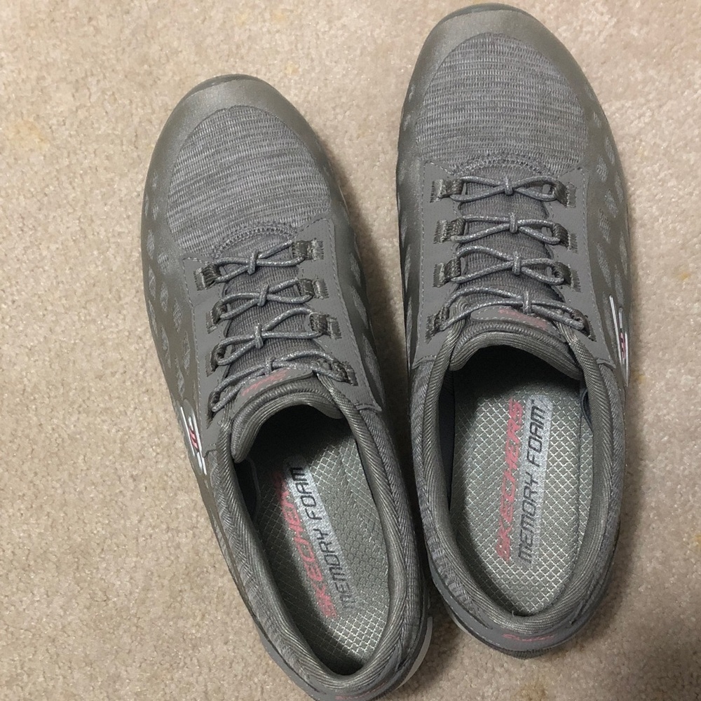 Skechers womens Gray Knit Slip-On Lace-Up Sneakers